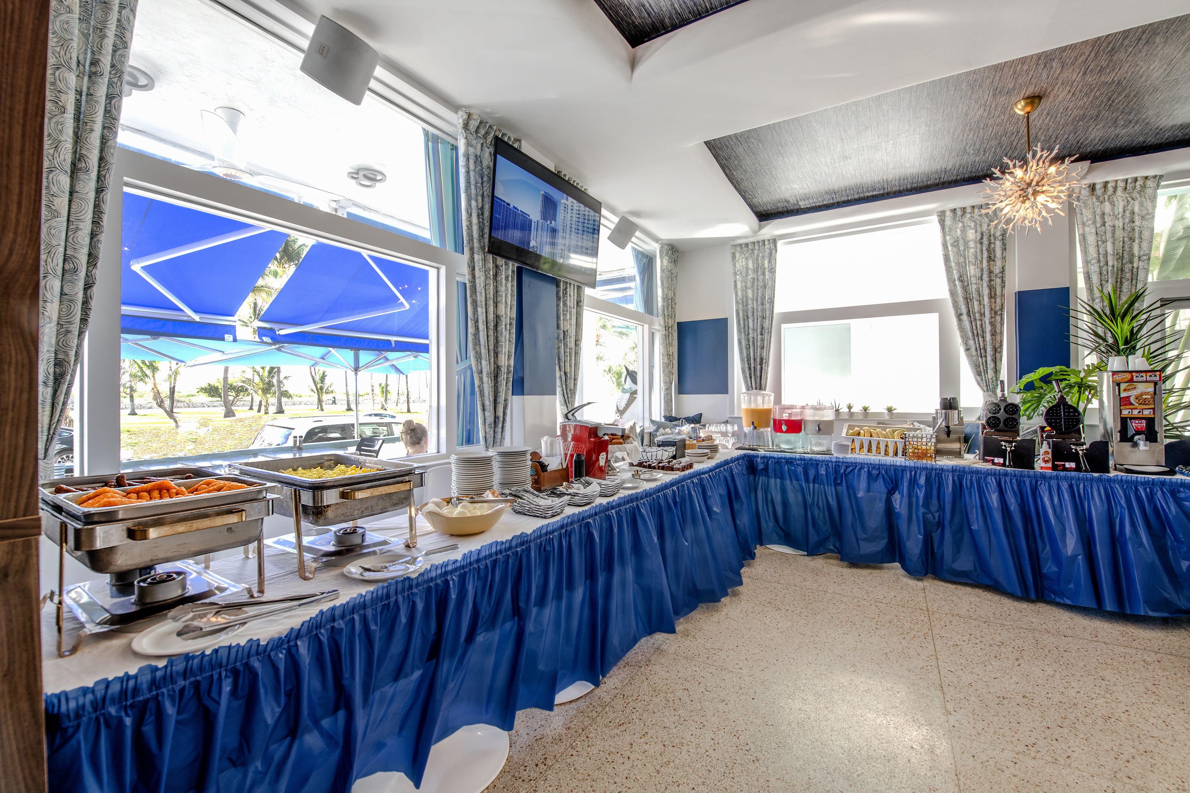 Penguin Hotel — Photos 3