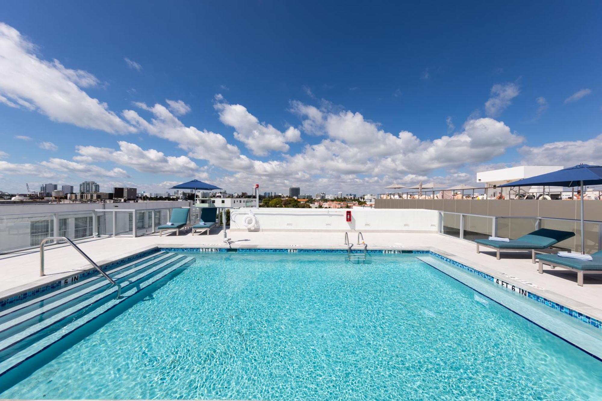 Penguin Hotel, Miami Beach